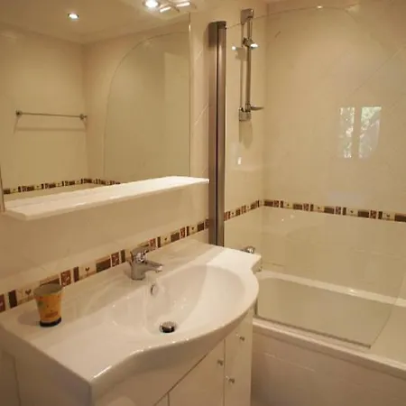 Sleeps 4 Air Con Wifi T480041 Villa